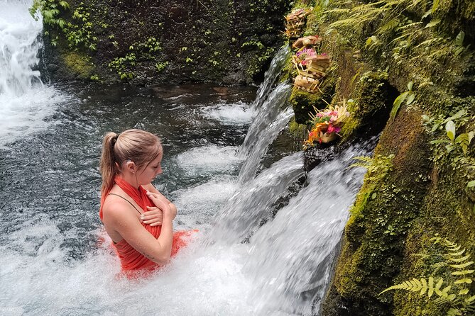 Melukat Purification Ceremony at Mengening Temple - Melukat at Mengening Temple, a practical spiritual reset in Ubud