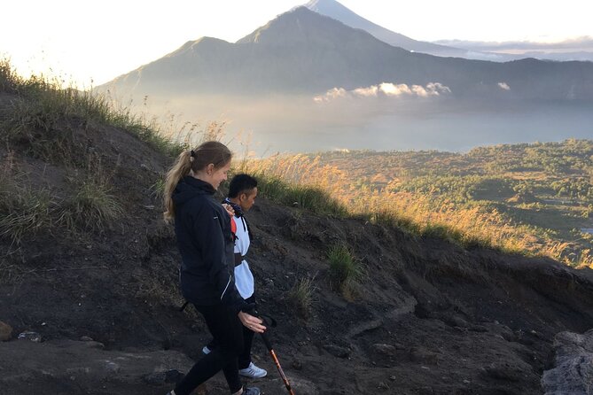 Mount Batur Sunrise Hike - The hike in the dark: what to expect before the sun shows up
