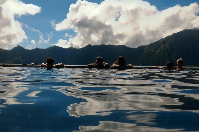 Mount Batur Sunrise Hike and Natural Hot Spring Option - The Climb: What the Dark, Dusty Hike Really Feels Like