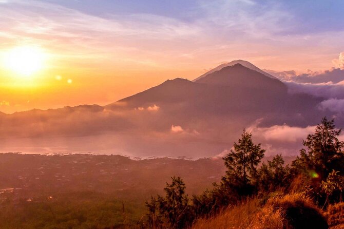 Mount Batur Sunrise Trek & Natural Hot Spring Experience - Sunrise and Crater Area Time: What You Should Actually Watch For