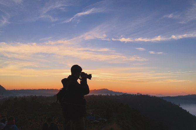 Mount Batur Sunrise Trekking Open Trip All-Inclusive - After sunrise: continuing around the crater for caldera views