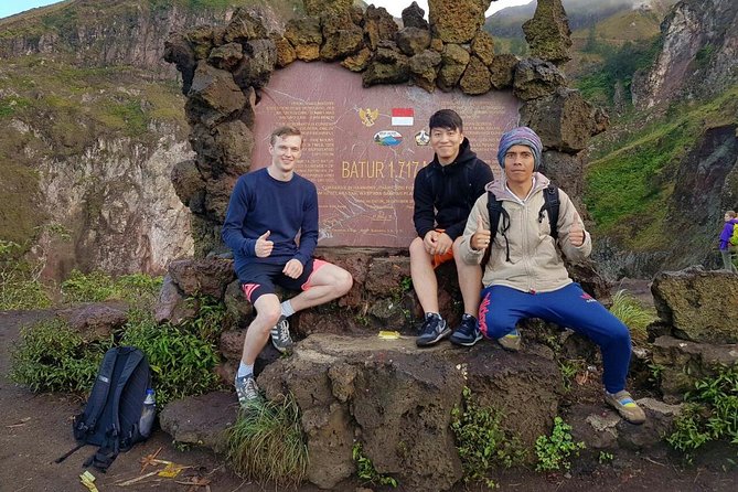 Mount Batur Sunrise Trekking Private Tour with Breakfast and Hotel Transfer - Choosing your descent: walking the crater area and setting your pace