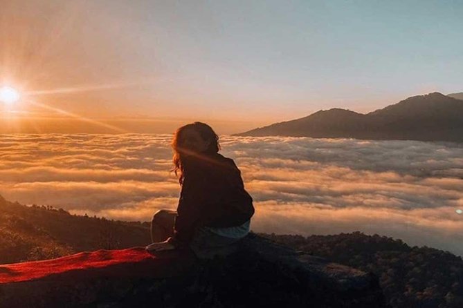 Mount Batur Sunrise Trekking With Guide & Breakfast - Trek to the Summit Crater: What the Climb Feels Like