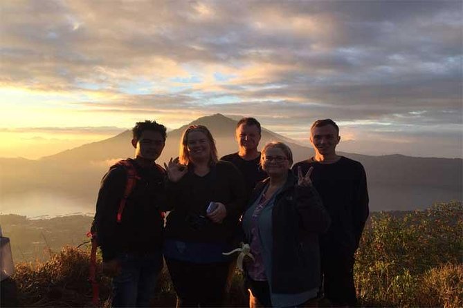 Mount Batur Sunrise Trekking With Guide & Breakfast - Sunrise at 6:15 AM: Why This Timing Is the Point
