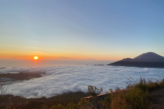 Mount Batur Trekking and Natural Hot Spring - All Inclusive Tour - How the Mount Batur Sunrise Game Works