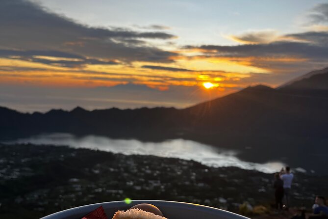 Mount Batur Trekking & Hot Spring - Coffee plantation stop: how it fits the morning theme