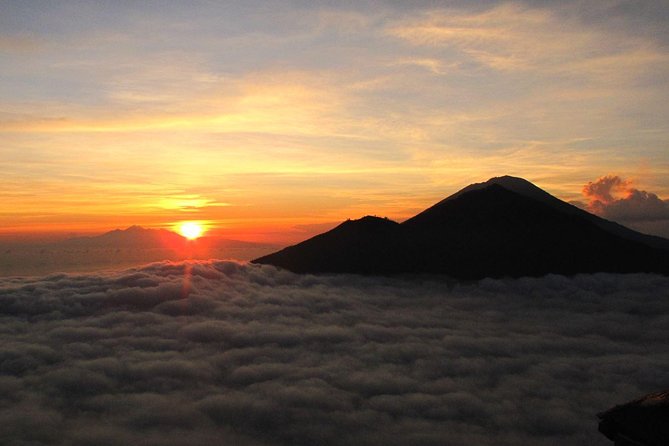 Mount Batur Volcano Sunrise Trekking With Ubud Rice Terrace - Who should book this Mount Batur sunrise trek from Ubud