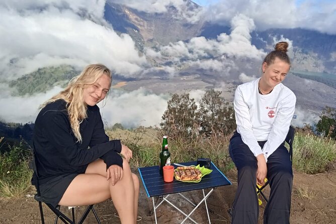 Mount Rinjani Second Summit Trekking ( 2Days-1Night ) - Day 1: Start in Senaru, climb up, and line up for sunset