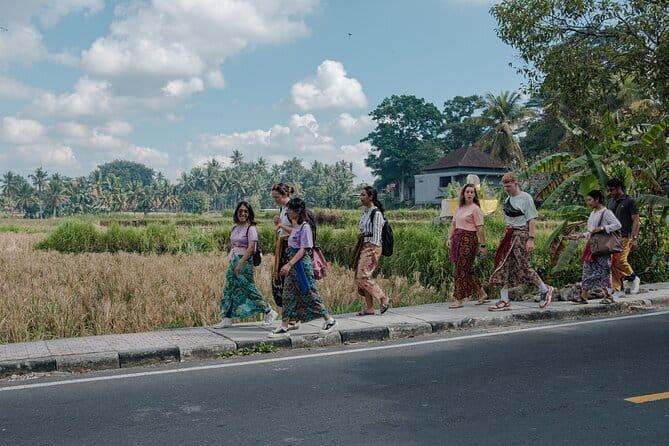 Myth of Pejeng Walking Tour - A short myth walk through real temple life in Pejeng
