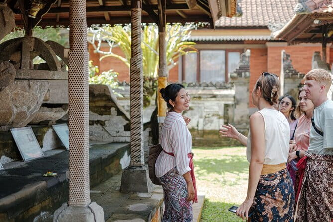 Myth of Pejeng Walking Tour - Stop 3: Kebo Edan Temple and the Crazy Buffalo statue story