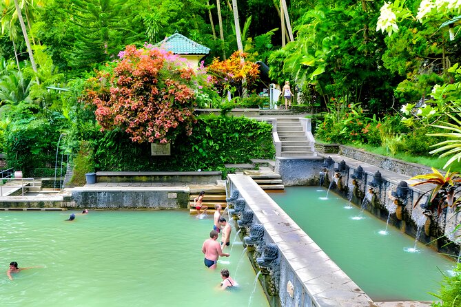 North Bali Tour - Visiting Rice Terrace, Lake, Waterfall, Temple and Hot Spring - Munduk Waterfall: a hike that pays off in movement
