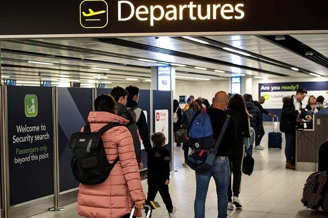 Nusa Dua Departure transfer to Bali Airport International (DPS) - The car capacity and luggage limits, including families and sports gear