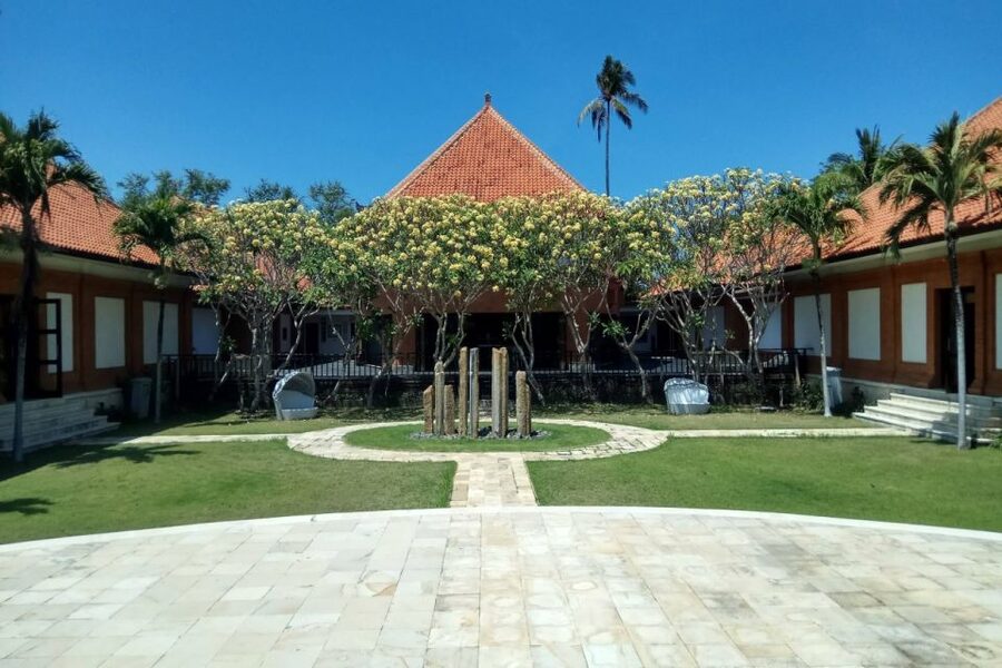 Nusa Dua: Museum Pasifika Admission Ticket with Audio Guide - The gallery walk: a self-paced route through Asia-Pacific art