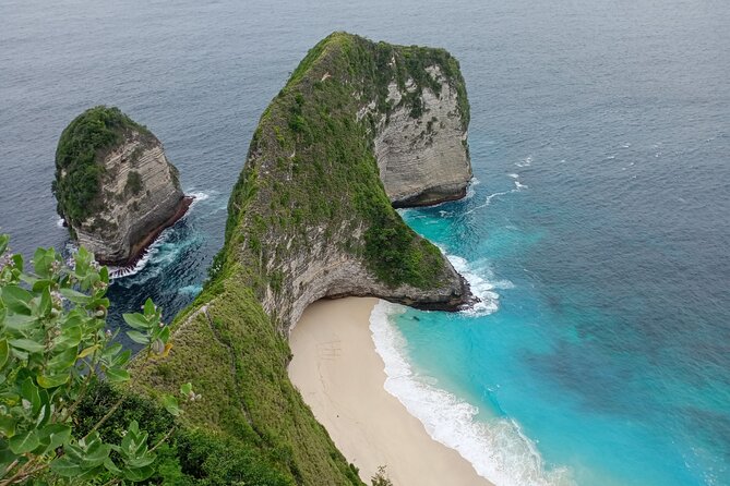 Nusa Penida East And West Full Day Private Guided Tour - Kelingking Beach: the viewpoint where the cliff steals the show