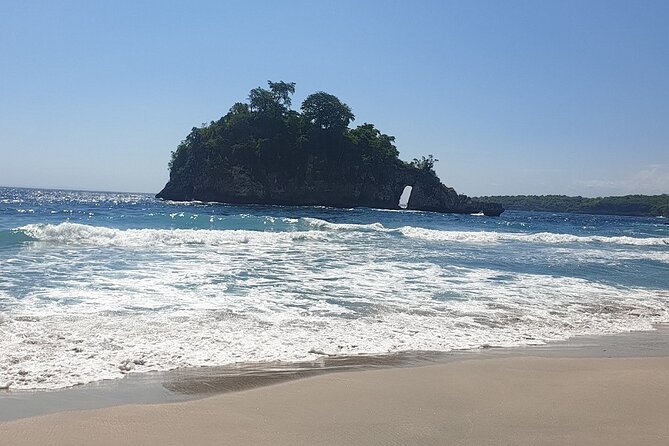 Nusa Penida Island Day Trip - Stop by Stop: Crystal Bay’s Quiet Looks vs Big Swell