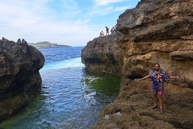 Nusa Penida West Trip All Inclusive - Pasih Uug Beach: dramatic cliffs with a more rugged feel