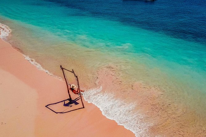 Pink Beach and Southeast Gili Islands Private Tour – Full Day - Hotel Pickup and a Smooth Start at 8:00 AM