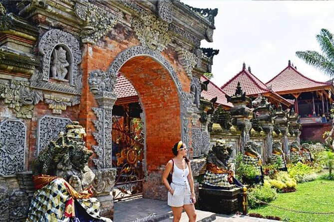 Private 3-day Tour Package: Bali's Top Sights - Day 2: Lempuyang Gates of Heaven and Two Waterfalls for a Nature-Heavy Day