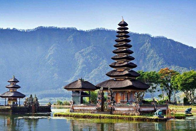 Private 4-Day Tours - Best Bali Tours Package - Best of Bali Highlights - Day 1 in Central Bali: Puseh Batuan, craft villages, coffee, rice terraces, monkeys