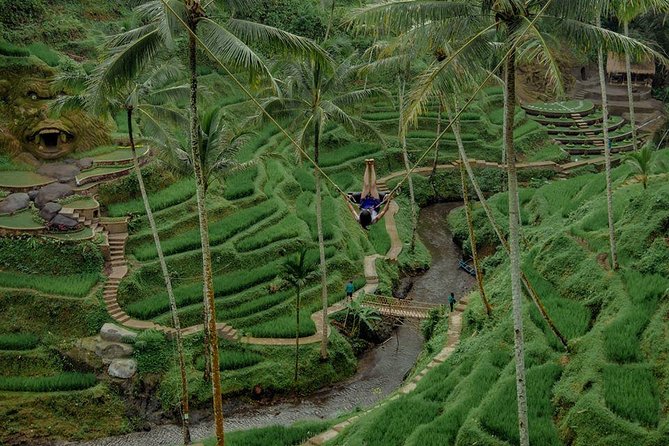 Private 4-Day Tours - Best Bali Tours Package - Best of Bali Highlights - Day 4 South Bali finish: banana boat fun, Mengiat Beach, Uluwatu Temple, Jimbaran Bay