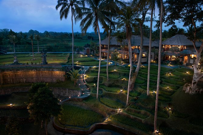 Private 6-Course Romantic Candlelight Dinner Overlooking Ubud Valley - What the pace of each course feels like
