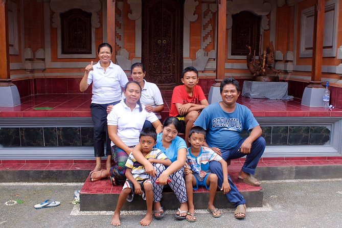 PRIVATE Authentic Balinese Cooking Class in Ubud at Putu's Home - The farm tour and family temple stops that turn recipes into context