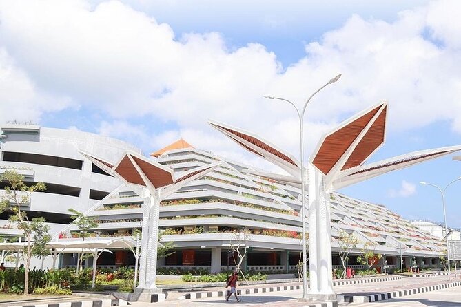 Private Bali Airport Arrival Transfer: Airport to Hotel (Arrival) - What’s included: private vehicle, gas, parking, and the meet and greet