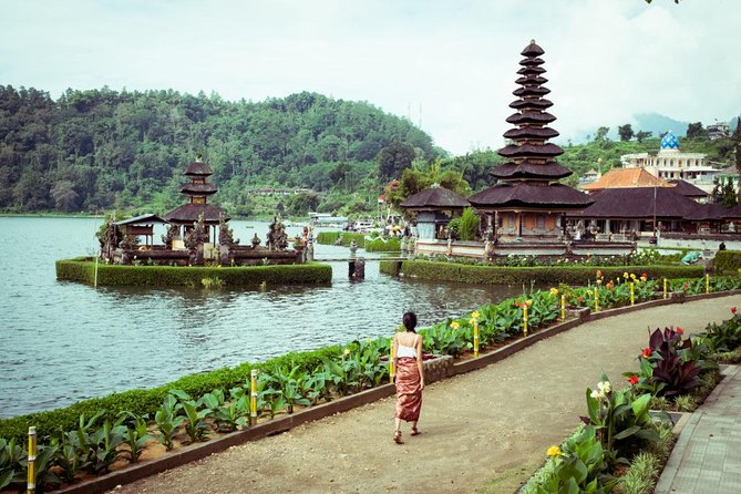 Private Bali Tour: The Most Scenic Places - Stop 4: Jatiluwih rice terraces and Subak irrigation, lunch with a purpose
