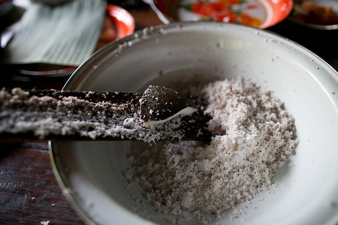 PRIVATE Balinese Cooking Class in Ubud with Dewa with Transfers - What you cook: pepes Ikan, bumbu kuning, and bregedel