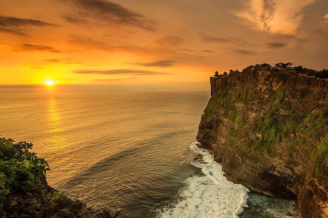 Private Car Charter - Explore Best of Bali - Tegenungan Waterfall and Goa Gajah: nature breaks and a cave site with a twist