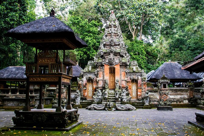 Private Customize Ubud Day Tour With Experienced Driver - Goa Gajah and Ubud Palace: older sites and a centerpiece in town