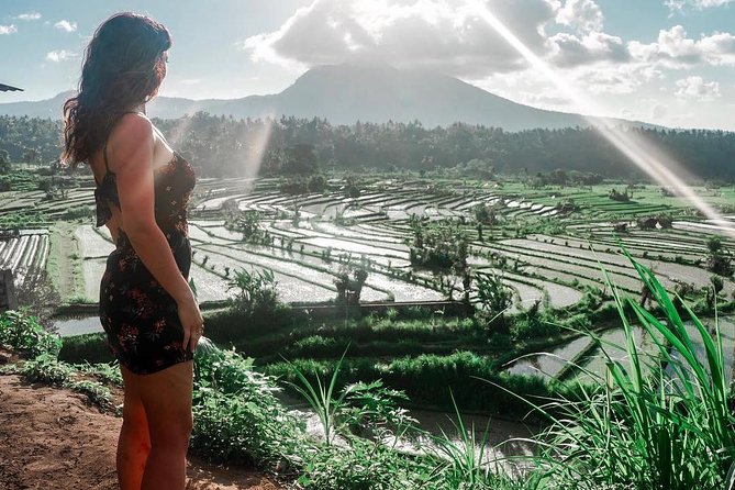 Private Full Day Tour: Best UNESCO Sites in Bali - Stop 4: Tanah Lot at sunset, and why low tide matters
