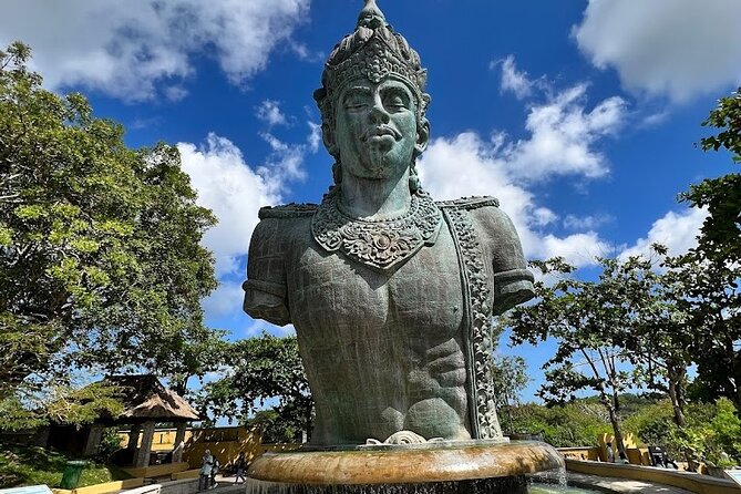 Private Half Day Nusa Dua Village All-Inclusive Tour - Guides, punctuality, and those little comfort touches