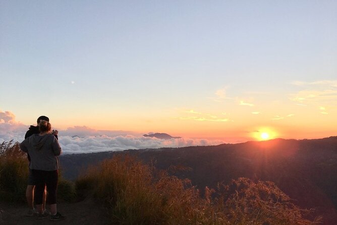 Private Mount Batur Sunset Trekking - All inclusive tour - What You Actually See: Temples, Farms, and Breathtaking Views