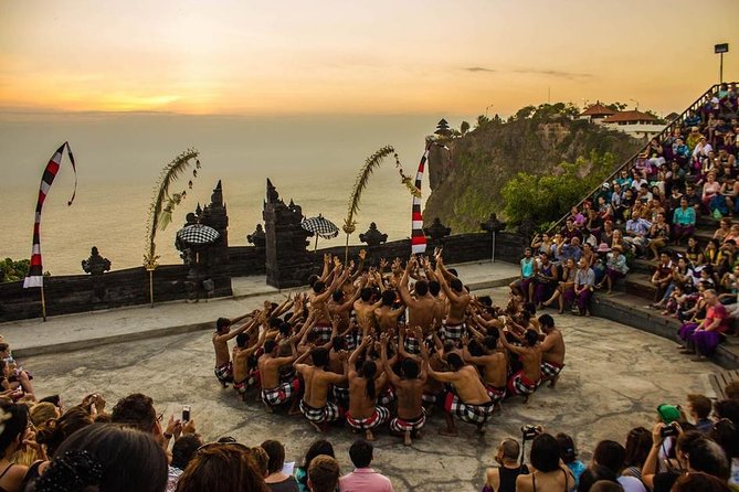 Private Tour Bali Beaches and Uluwatu Temple with Dinner - Uluwatu Temple: Ocean Views and Monkey Reality