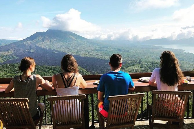 Private Tour: Bali Volcano with Jungle Swing Experience - Mount Batur: the buffet lunch with active-volcano views