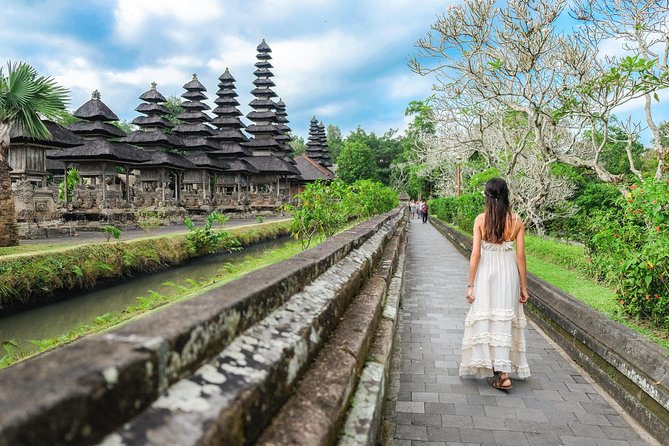 Private Tour: Full-Day Tanah Lot and Uluwatu Temples with Kecak Fire Dance Show - Uluwatu Temple at Sunset: Kecak Fire Dance Included