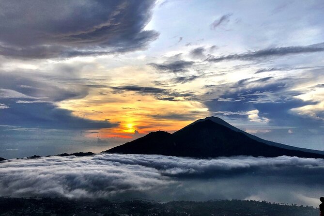 Private Tour : Mount Batur Sunrise Trekking With Private Guide - The Sunrise Point, the Breakfast, and the Descent