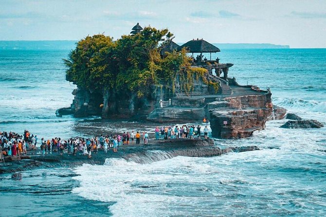 Private Tour: Ubud and Tanah Lot Day Tour - D Alas Warung: a jungle restaurant break in the middle of the run