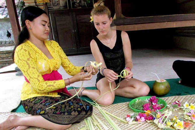 Private Tour: Ubud Day Tour with Traditional Offering Lesson - The home offering lesson: where Balinese spirituality turns tangible