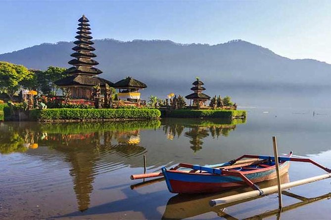 Private Tour: Ulun Danu Temple-Handara Gate-Wana Giri Hill&Tanah Lot Sunset - Price and logistics: how $50 holds up for a private day