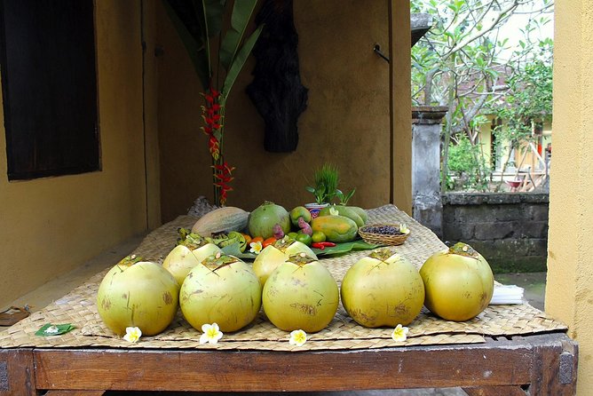 PRIVATE Ubud Market Tour & Balinese Cooking Class with Putu - Lunch in the family home: the part you’ll remember