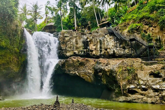 Private Ubud Tour: Monkey Forest, Waterfall & Rice Terrace - Ubud, but in an efficient private route