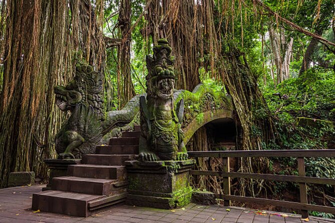 Private Ubud Tour: Monkey Forest, Waterfall & Rice Terrace - Pura Puseh Desa Batuan and Balinese temple craft