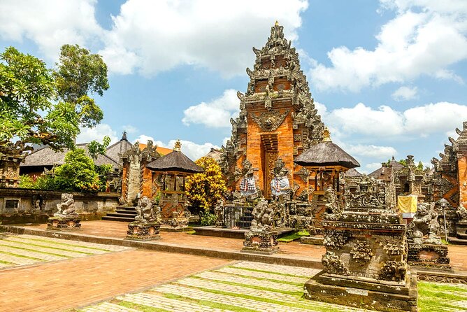 Private Ubud Tour: Monkey Forest, Waterfall & Rice Terrace - Monkey Forest and its real-world monkey rules
