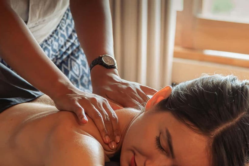 Seminyak: Spa Treatments at Svaha Spa Seminyak - Your pre-treatment consultation and tailoring the session