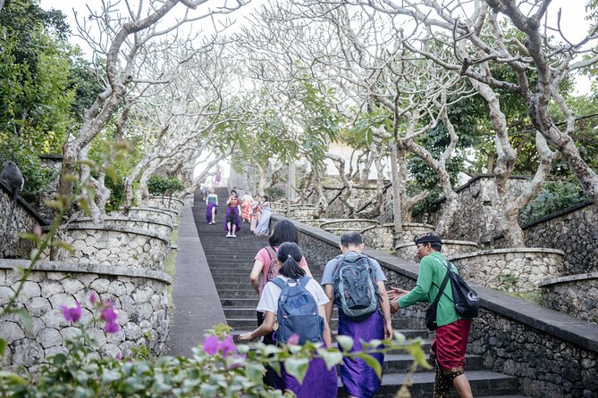 Skip The Line Tour: Uluwatu Temple and Kecak Fire Dance Tour – Half Day - Is it really skip-the-line at Uluwatu?