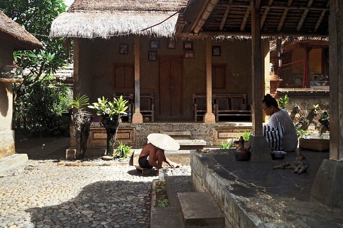 Skip-the-Line: Ubud Tour - All Inclusive Tickets - Puseh Batuan Temple: 11th-century sculptures worth taking slow