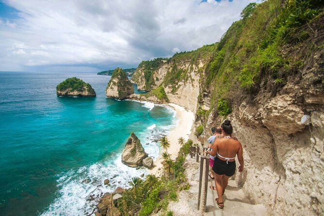 Snorkeling Adventure with East Nusa Penida Tour All Inclusive - Diamond Beach: white sand, big photos, and a hot walk