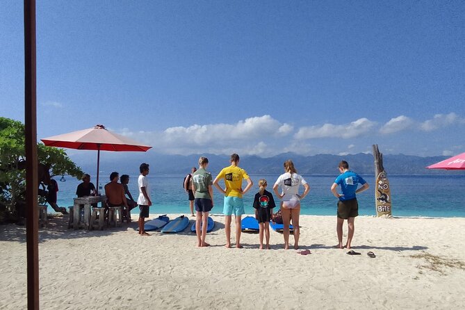 Sunny Surf School Gili Trawangan - Getting There: meeting point and the bike ride to waves
